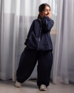 ⁦Navy blue tracksuit⁩ - الصورة ⁦2⁩